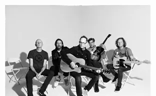Image: Comedy Gold: Gin Blossoms’ Jesse Valenzuela keeps it light