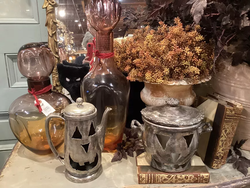 Halloween vignette from September