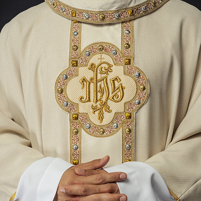 Image: How to Care for Your Liturgical Vestments While Traveling?