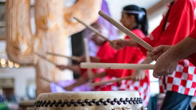 Image: Noon Year's Eve at Park Place Mall