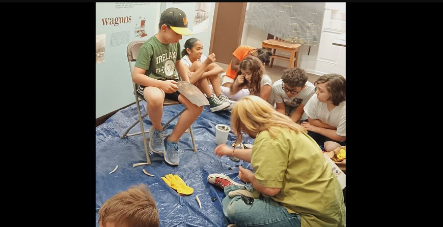 We'll keep the kids busy on a summer morning with a themed hands-on activity, craft or story. This is perfect for 4-7-year-olds but open to children of all ages.