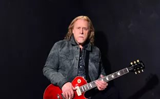 Image: This Life as He Knows It: Pandemic was prolific for Warren Haynes