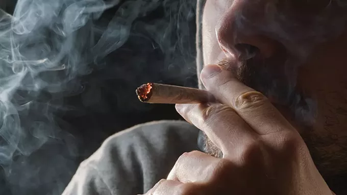 NORML Briefs: Study – Cigarette smoking greater health risk than cannabis