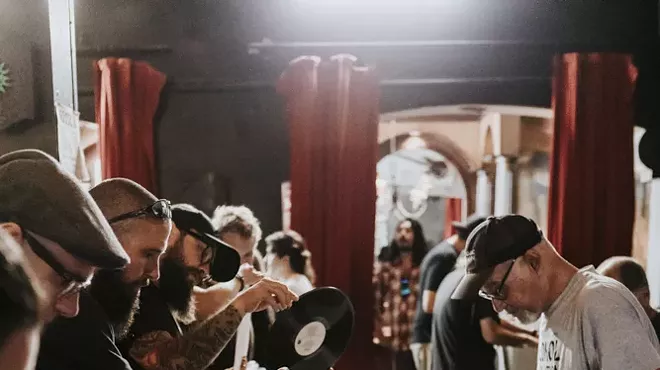 Image: Vinyl Lovers Unite: HOCO Record Fair spins the black circle